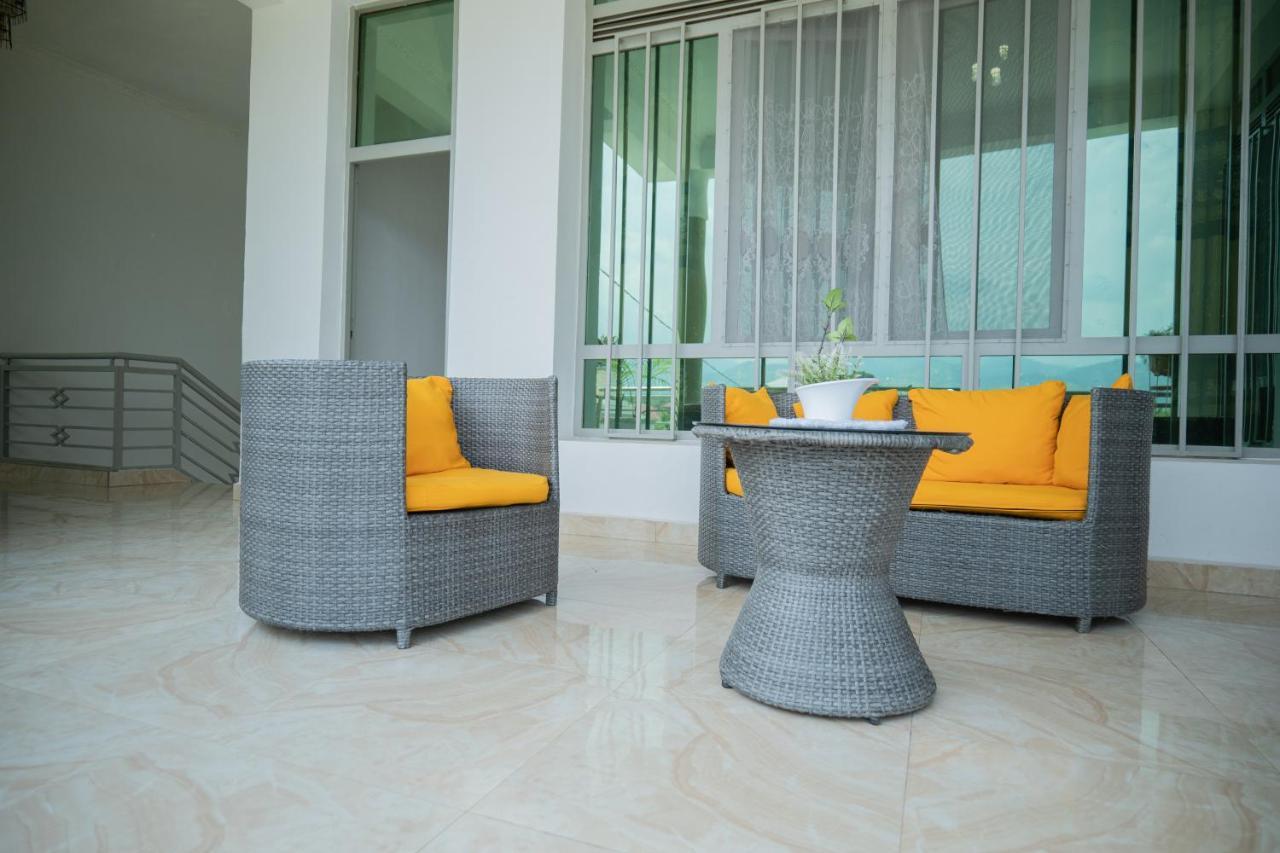 The City Block Apartment Μπουζουμπούρα Εξωτερικό φωτογραφία