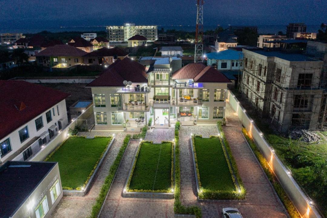 The City Block Apartment Μπουζουμπούρα Εξωτερικό φωτογραφία