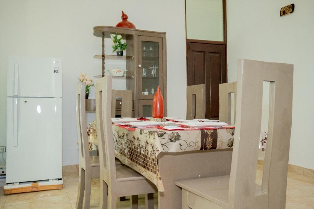 The City Block Apartment Μπουζουμπούρα Εξωτερικό φωτογραφία