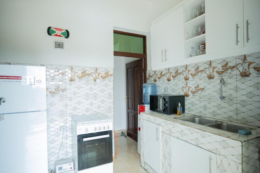 The City Block Apartment Μπουζουμπούρα Εξωτερικό φωτογραφία